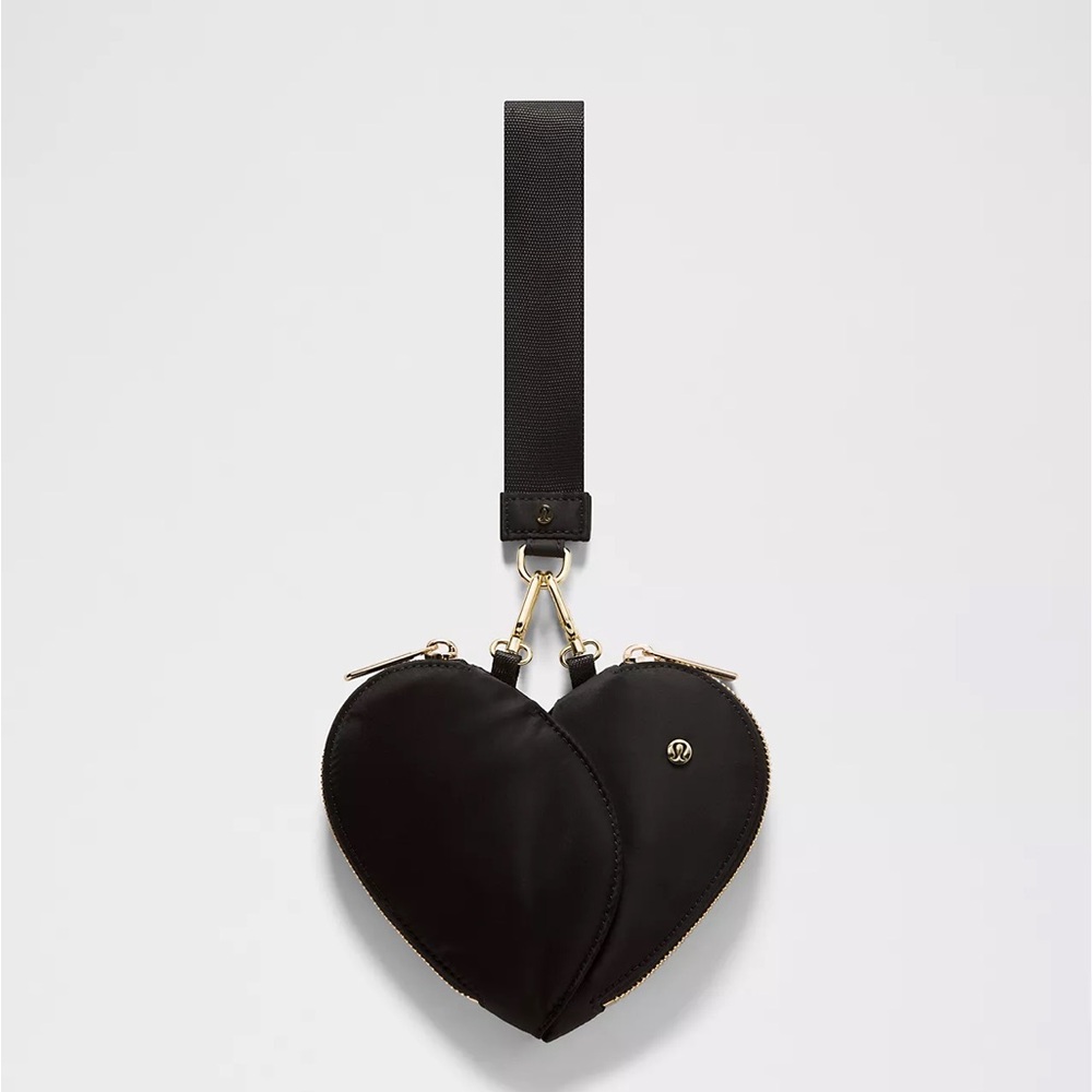 lululemon athletica NWT Black and Gold Dual Pouch Heart Wristlet
